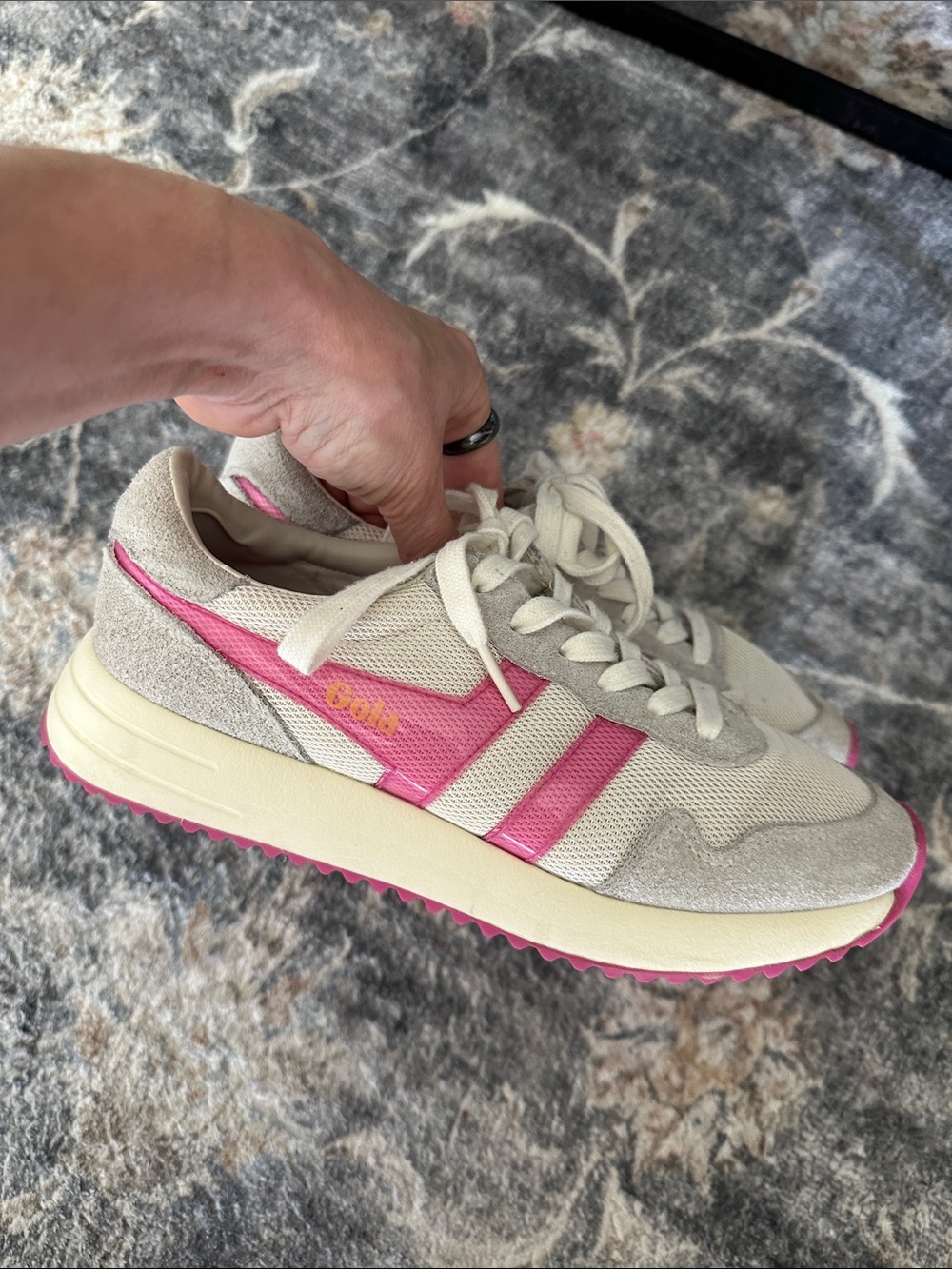 Gola Women's Cream & Pink Retro Runner Sneakers